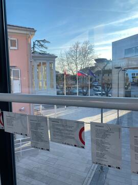 Knjiga, ki te najde; Vir: Občina Sežana